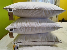Подушка MirSon пухова Hand Made De Luxe 905 висока 70x70 [35556] фото від покупців 1