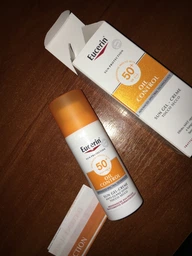 Сонцезахисний гель-крем для обличчя Eucerin Oil Control з матувальним ефектом SPF 50 50 мл (4005800119507) фото від покупців 10