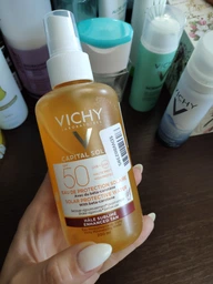 Солнцезащитный водный двухфазный спрей Vichy Capital Soleil для лица и тела с бета-каротином SPF 50 200 мл (3337875695152) фото от покупателей 1