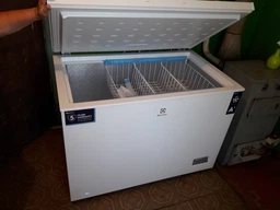 морозильна камера Electrolux LCB3LF31W0