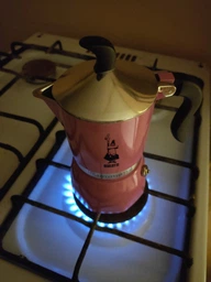 Гейзерна кавоварка Bialetti Fiammetta 180 мл Розова (342859)