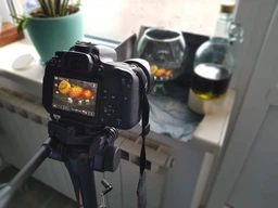 Canon EOS 77D Kit 18-135 IS nano USM (1892C024) фото от покупателей 7