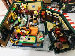 Lego Ideas Друзі Центральний парк Кафе Друзів 21319 фото від покупців 8