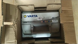 Автомобільний акумулятор Varta Silver Dynamic 63А (+/-) D39 (610EN) (563401061) фото від покупців 17