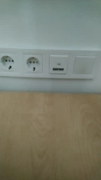 Розетка USB Schneider Electric Asfora 2.1A Антрацитова (EPH2700271) фото від покупців 1