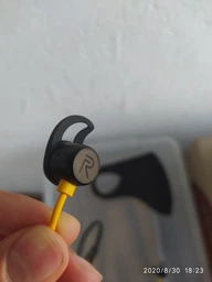 Наушники Realme Buds Wireless Black-Yellow (2001000177707) фото от покупателей 17