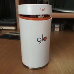 Контейнер автомобільний для стіків Гло (Glo) Білий