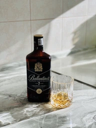 Віскі Ballantine's Bourbon Finish 7 Y.O 0.7 л 40% (5000299628034) фото від покупців 4
