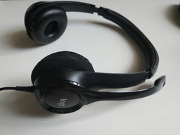 Навушники Logitech Headset H390 USB Rose (981-001281) фото від покупців 8