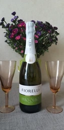 Винный напиток игристый ароматизированный Фраголино Fiorelli Bianco белое сладкое 0.75 л (8002915002461) фото от покупателей 9