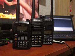 Бездротова рація Baofeng UV-E70