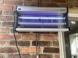 Лампа від комах Maltec Pest Killer 2X-20 40W 3800V знищувач комарів мух мошок до 165 м² для дому природи дачі