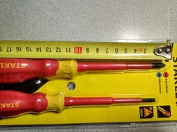 Набор отверток Stanley 2 шт изолированых FatMax Borneo Sl 4x100; Pz2x125 (STHT60030-0) фото от покупателей 1