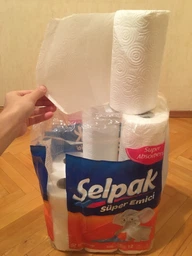 Бумажные полотенца Selpak 3 слоя 80 отрывов 12 рулонов (8690530125001) фото от покупателей 5