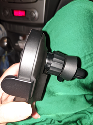 Бездротовий автомобільний зарядний пристрій Xiaomi MI QI Car Wireless Charger WCJ02ZM (GDS4108CN/GDS4127GL) фото від покупців 9
