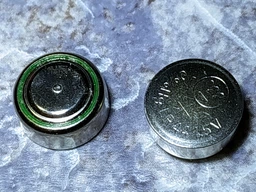 Щелочная батарейка Westinghouse Alkaline LR44 2 шт (889554001943) фото от покупателей 4
