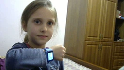Детские смарт часы-телефон Aishi Q12 с GPS, родительским контролем и прослушиванием Pink (15330) фото от покупателей 19