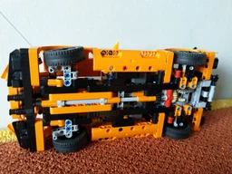 Конструктор LEGO TECHNIC Chevrolet Corvette ZR1 579 деталей (42093) фото от покупателей 9
