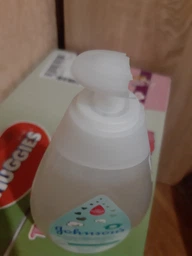 Шампунь-пінка Johnson's Baby Ніжність бавовни дитячий 300 мл (3574661427980) фото від покупців 1