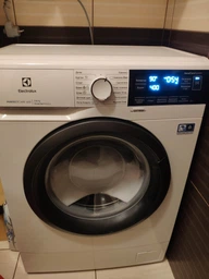 Стиральная машина узкая Electrolux EW6S326SUI фото от покупателей 16