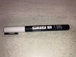 Художній маркер UNI Posca White 0.9-1.3 мм (PC-3M.White) фото від покупців 6