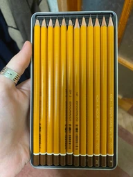 Набір олівців в металевому кейсі 1500 графітні Art 8В-2Н 12 шт Koh-i-noor набір фото від покупців 7