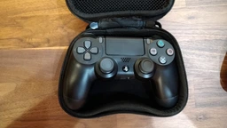 Универсальный, ударопрочный защитный кейс для хранения геймпадов PlayStation 3 / PS4 / Xbox One / Switch Pro от YouWin (YW-01) фото от покупателей 4
