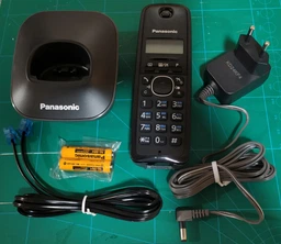 Радиотелефон DECT Panasonic KX-TG1611UAW White фото от покупателей 1