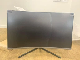 Mонитор 32" Samsung Curved U32R590CWI (LU32R590CWIXCI)