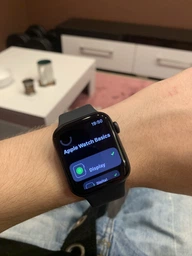 Смарт-часы Apple Watch SE GPS 44mm Space Grey Aluminium Case with Black Sport Band (MYDT2UL/A) фото от покупателей 9