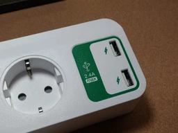 Сетевой фильтр APC Essential SurgeArrest 5 розеток + 2 USB White (PM5U-RS) фото от покупателей 1