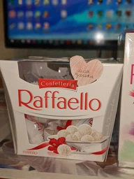 Цукерки Raffaello 150 г (8000500023976) фото від покупців 15