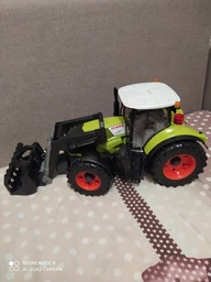 Спецтехника Bruder трактор Claas Axion 950 с погрузчиком (03013) фото от покупателей 5