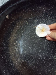 Сковорода вакуумная WOK з кришкою Сила Гранита, Черный 32 см (5353) фото от покупателей 6