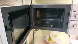 Мікрохвильова піч TOSHIBA MW-MM-20P(BK) фото від покупців 17