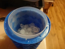 Форма для заморозки льда Ice Cube Maker двухкамерная с крышкой фото от покупателей 7