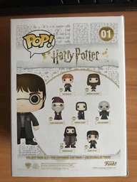 Игровая фигурка Funko Pop Гарри Поттер с палочкой серии "Гарри Поттер" 9.6 см (5858) (8930006512622) фото от покупателей 6