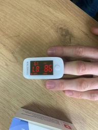 Пульсоксиметр Qitech Oximeter QT101 на палець для вимірювання сатурації крові, частоти пульсу и плетизмографичного аналізу сосудів з батарейками фото від покупців 2