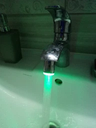 Насадка для крана з LED підсвіткою UFT Led Water фото від покупців 12