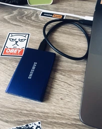 Портативний SSD Samsung 2TB USB 3.2 Gen 2 Type-C T7 Shield (EMU-PE2T0R/EU) фото от покупателей 13
