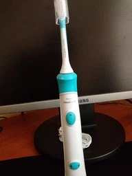 Електрична зубна щітка PHILIPS Sonicare For Kids HX6311/07 фото від покупців 1