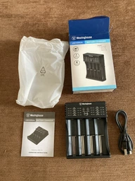 Зарядний пристрій Westinghouse WBC-011-CB для 4-х акумуляторів з функцією Power Bank (889554004821) фото від покупців 11