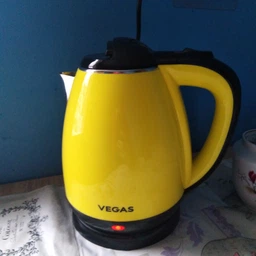 Чайник електричний Vegas VEK-5080Y 1.8 л жовтий фото від покупців 5