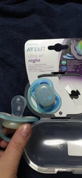 Пустышка Philips AVENT Ultra Air Ночная 6-18 мес для мальчиков / нейтральная 2 шт (SCF376/21) фото от покупателей 5