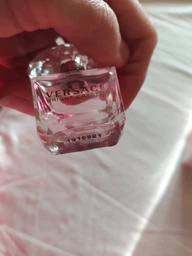 Миниатюра Туалетная вода для женщин Versace Bright Crystal 5 мл (8011003993871) фото от покупателей 13