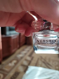 Миниатюра Туалетная вода для женщин Versace Bright Crystal 5 мл (8011003993871) фото от покупателей 15