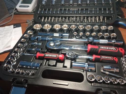 Набір інструменту Intertool 1/4" x 1/2" 110 од. Storm (ET-8110) фото від покупців 3