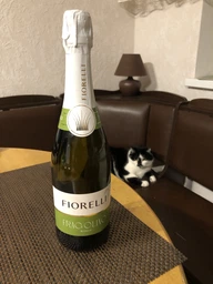 Винный напиток игристый ароматизированный Фраголино Fiorelli Bianco белое сладкое 0.75 л (8002915002461) фото от покупателей 7