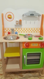 Дитяча кухня Viga Toys з дерева з посудом (50957FSC)