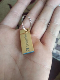 Флеш память USB Verbatim Metal Executive 64GB USB 3.2 Gen1 Gold (99106) фото от покупателей 11